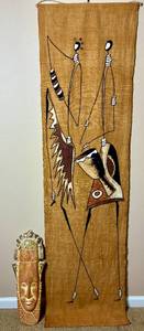 lot 57 image: Set of 2 African Wall Hanging Art Pieces