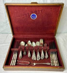 Wallace Rose Point Sterling Silver Dinnerware Set