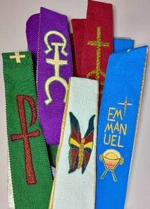 lot 143 image: 5 Stoles for Deacons