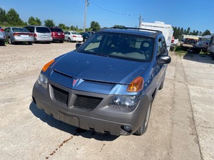 lot 8 image: 2001 Pontiac Aztek