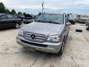 lot 16 image: 2005 Mercedes-Benz ML350
