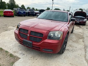 lot 17 image: 2007 Dodge Magnum