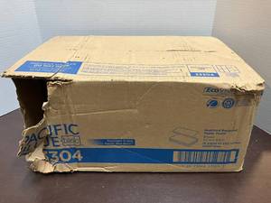 lot 44 image: Brown Paper Towels