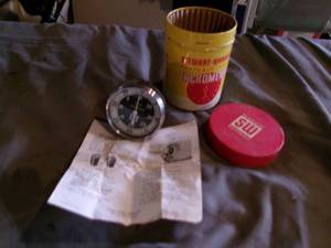 lot 47 image: Vintage Stewart-Warner Hand Held Tachometer WContainer
