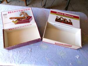 lot 57 image: 2 Vintage Cigar Boxes