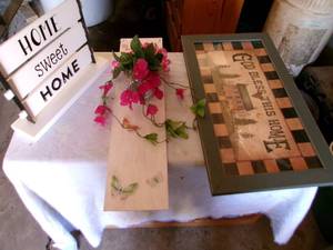 lot 76 image: Home Decor Home Sweet Home Standing Sign & God Bless This House Hanging Sign