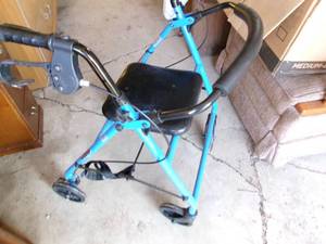 lot 90 image: Blue Walker WWheels & Brakes