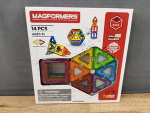 lot 75K image: Brand New Magformers Basic 14 Piece Magnetic Construction Set Ages 3