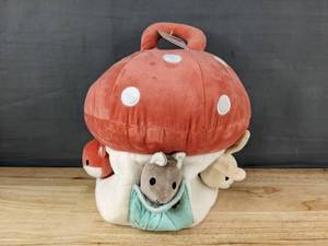 lot 109K image: Brand New Moon and Stars Plush Mushroom House Toy with Animal Friends