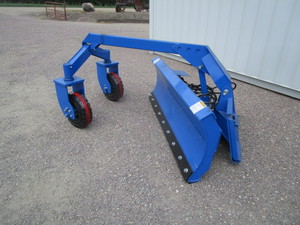 lot 13 image: 2025 Topcat Skid Steer 72 Grader Blade