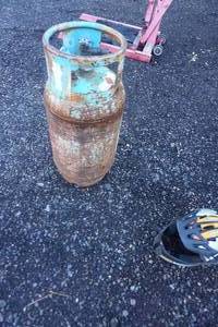 lot 15 image: 30 lb Forklift Propane Cylinder