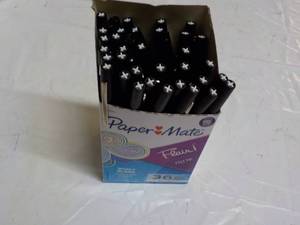 lot 30 image: 36 Paper Mate Felt Tip Pens...