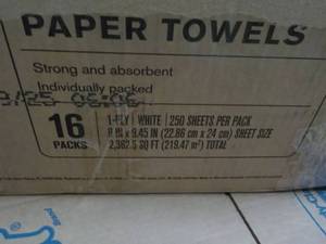 lot 39 image: Case of 4000 Paper Towels 1 ply...