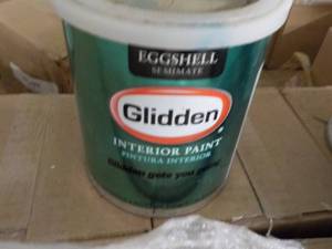 lot 136 image: 10 qts Glidden Paint  - your choice...