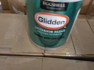 lot 139 image: 10 qts Glidden Paint  - your choice...