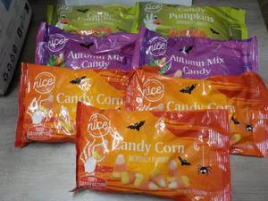 lot 157 image: 7 Bags 12 oz Variety Autumn Mix Can...