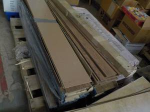lot 268 image: Pallet of Flooring Laminate Unillus...