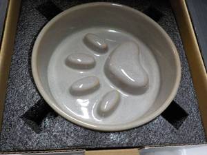 lot 178 image: 3 Woof Security Dog Bowls 6 Diamet...