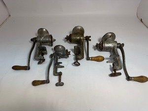 lot 7 image: Lot of (4) Vintage Meat Grinders