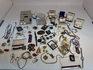 lot 12 image: Another Lot of Costume Jewelry
