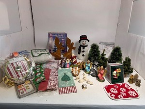 lot 64 image: Large Lot of Christmas