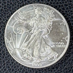 lot 162 image: 1999 American Silver Eagle One-Ounce Coin