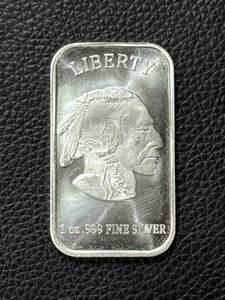 lot 196 image: 1 oz .999 Fine Silver Rectangle Bar with Buffalo and Liberty Design