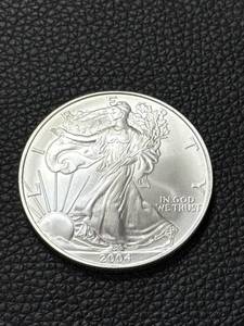 lot 206 image: 2004 American Silver Eagle 1 oz Fine Silver Coin