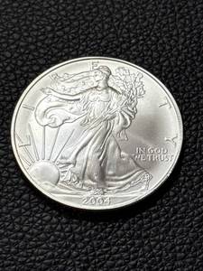 lot 207 image: 2004 American Silver Eagle 1 oz .999 Fine Silver Coin