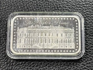 lot 121 image: 1 Troy Oz .999 Fine Silver Bar Featuring The Peoples President TRUMP