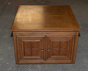 lot 15 image: Square Wood Coffee Table with Storage  30 x 30 x 20.5T