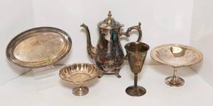 lot 88 image: Silverplate Items
