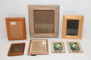 lot 96 image: Set of 7 Wooden & Wood-Like Picture Frames
