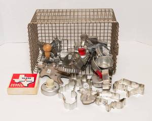 lot 116 image: Vintage Metal Cookie Cutters & Basket