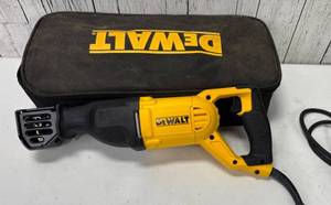 lot 9007 image: DeWalt DWE305 12 Amp Reciprocating Saw with Storage Bag