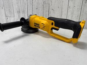 lot 9011 image: DeWalt DCG412 20V Max Cordless Cut-Off Tool, 4-12