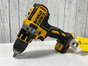 lot 9031 image: DeWalt 20V Max XR Cordless DrillDriver DCD790