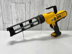 lot 9043 image: DeWalt 20V Max Cordless Caulking Gun Model DCE560B