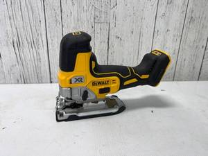 lot 9053 image: DeWALT DCS335 XR Cordless Jigsaw, Brushless, Type 1