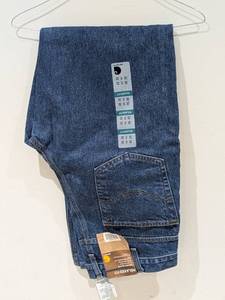lot 25 image: NEW CARHARTT RELAXED FIT TAPERED LEG JEANS (SIZE 32)