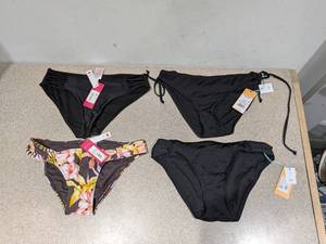 lot 60 image: (4) NEW ASSORTED WOMENS SWIMWEAR BOTTOMS (SMALL)