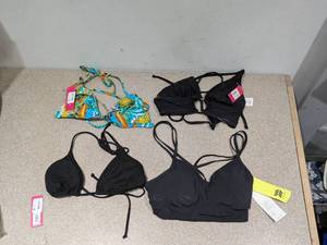 lot 48 image: (4) NEW ASSORTED WOMENS SWIMWEAR TOPS (MEDIUM)