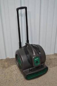 lot 10 image: Master Force 700 CFM Jobsite blower
