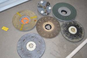 lot 39 image: Floor Scrubber Pads