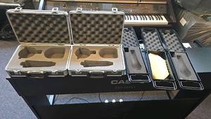 lot 29 image: (5) Behringer Microphone Carrying Case, Metal and Plastic cases, Holds 4-6 Mics