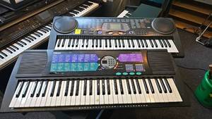 lot 32 image: Casio CTK-533 & Yamaha PSR-185 Electronic Keyboards, 61 Keys, 100 Song Bank