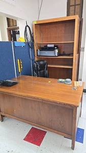 lot 80 image: Office lot including desk, Canon PRO-100 Inkjet Printer, rolling desk chair, and book case.