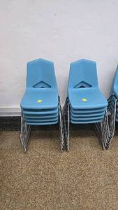 lot 103 image: (10) Blue Stackable Chairs, Plastic Seat with Metal Legs