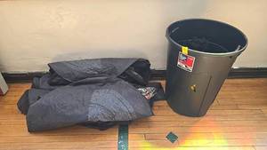 lot 154 image: Portable Pickleball Net Set, Includes 20 Balls, Storage Bag