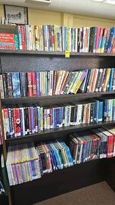 lot 227 image: Mixed Library Collection of Approximately 150 Books, Various Genres and Publishers